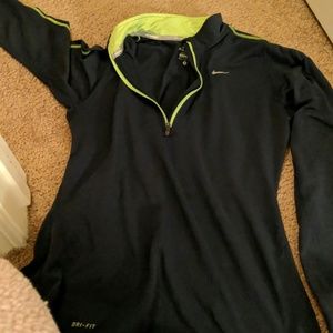 Nike DryFit Running Warm Up Shirt Small